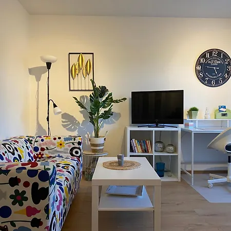 In Bei Koeln Apartment *